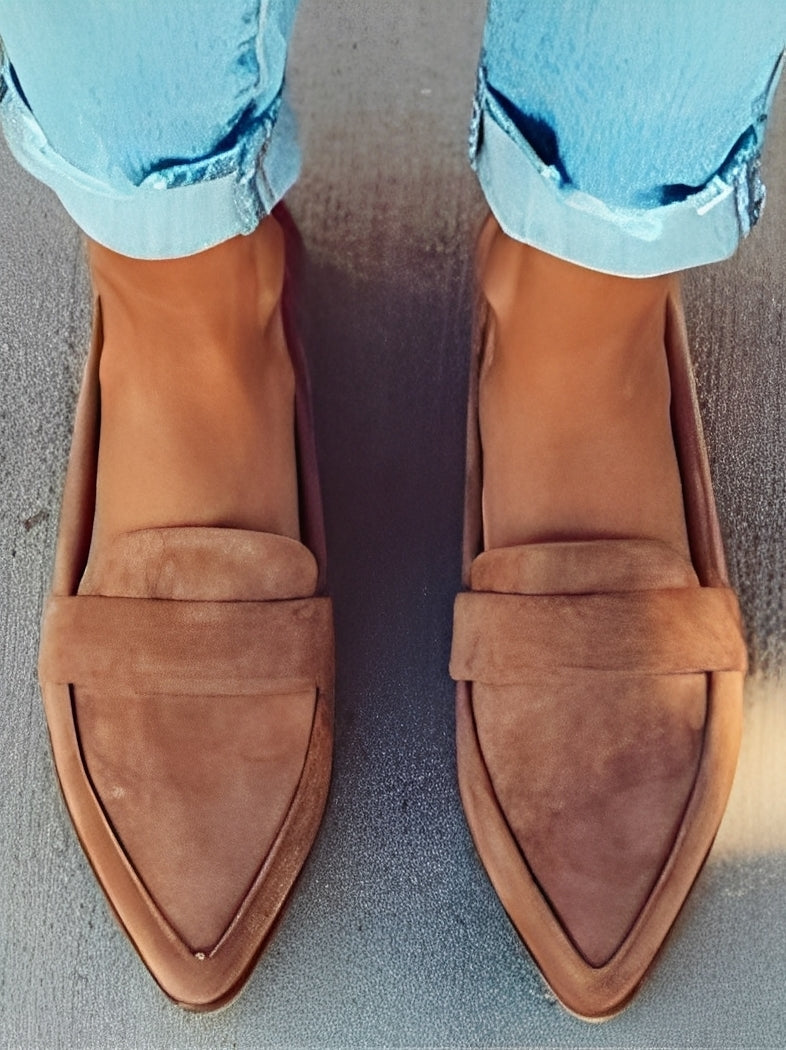 Christal - Elegantes zapatos de gamuza con punta para mujeres