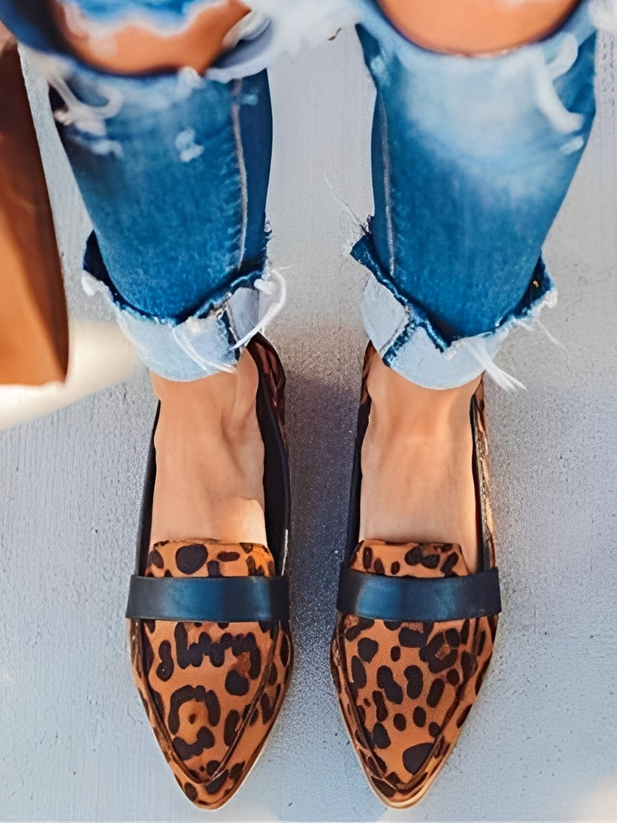 Christal - Elegantes zapatos de gamuza con punta para mujeres