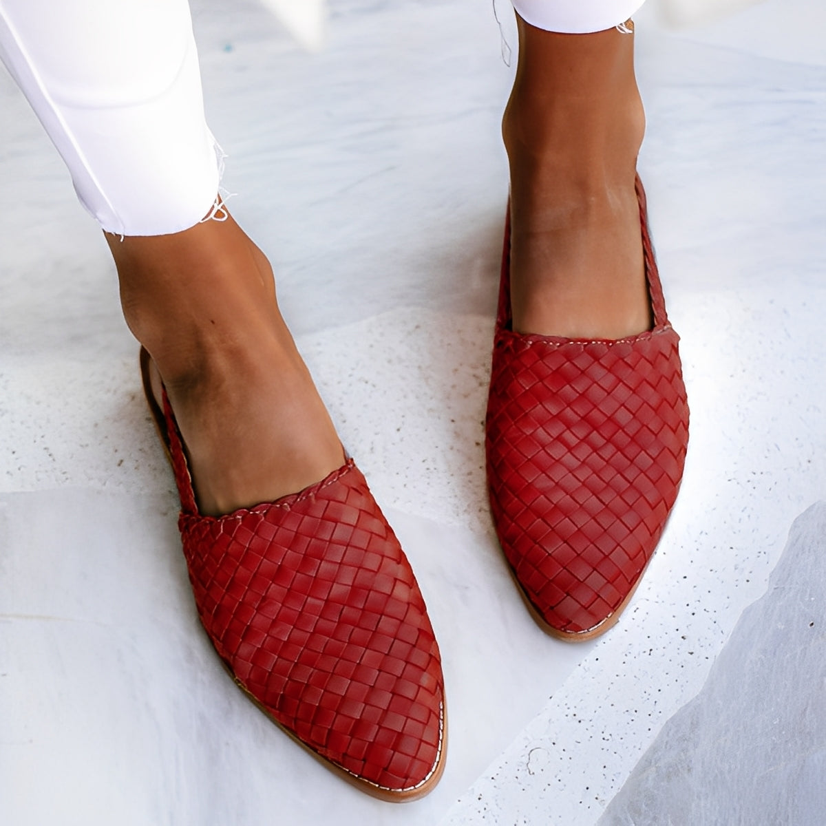 Dolores - Sandalias bajas de cuero trenzado para mujer