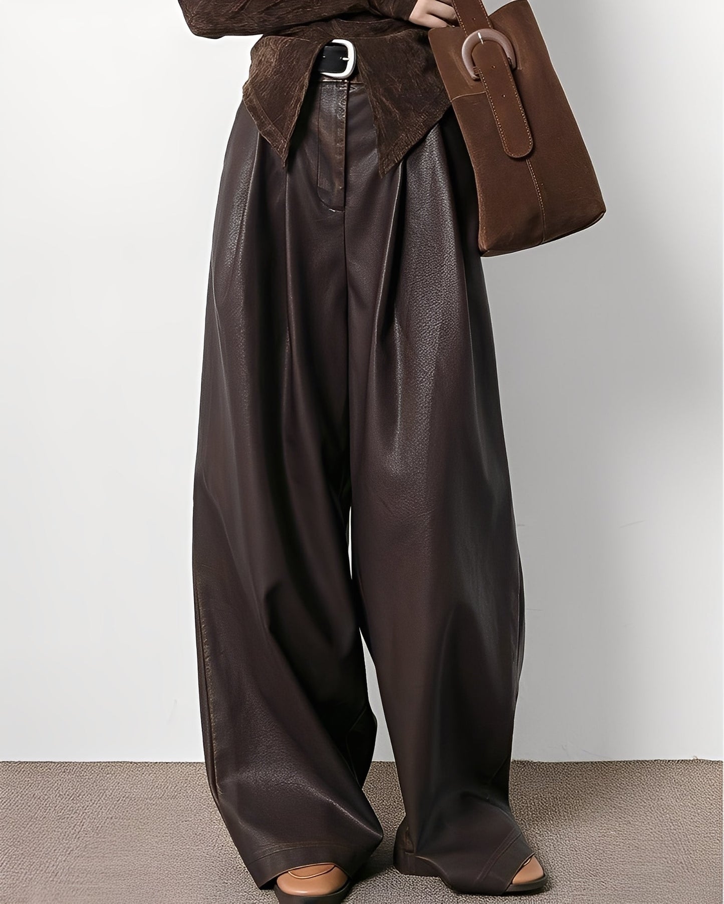 Lora - Pantalón Clásico de Cuero con Tiro Alto para Mujeres