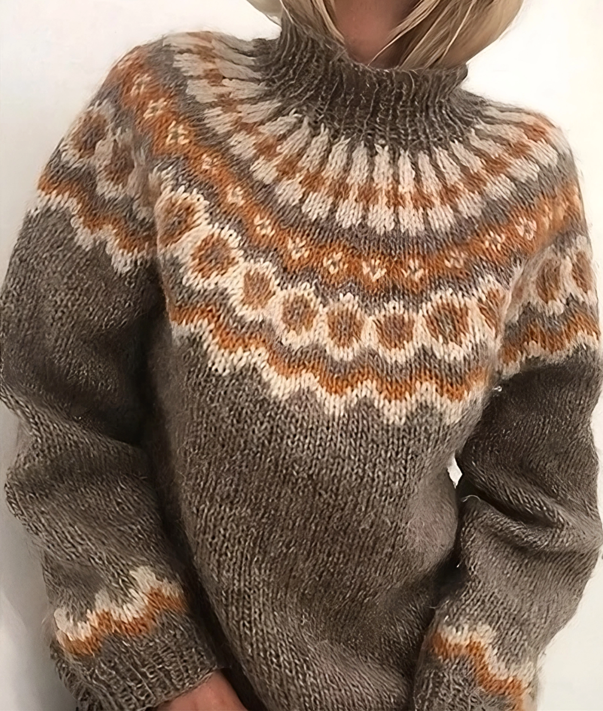 Oona – Jersey islandés con cuello alto