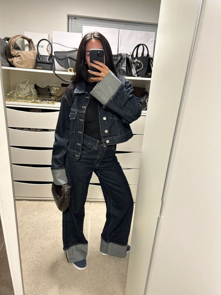 Clara – Conjunto Denim con Chaqueta Trucker & Jeans Talle Alto