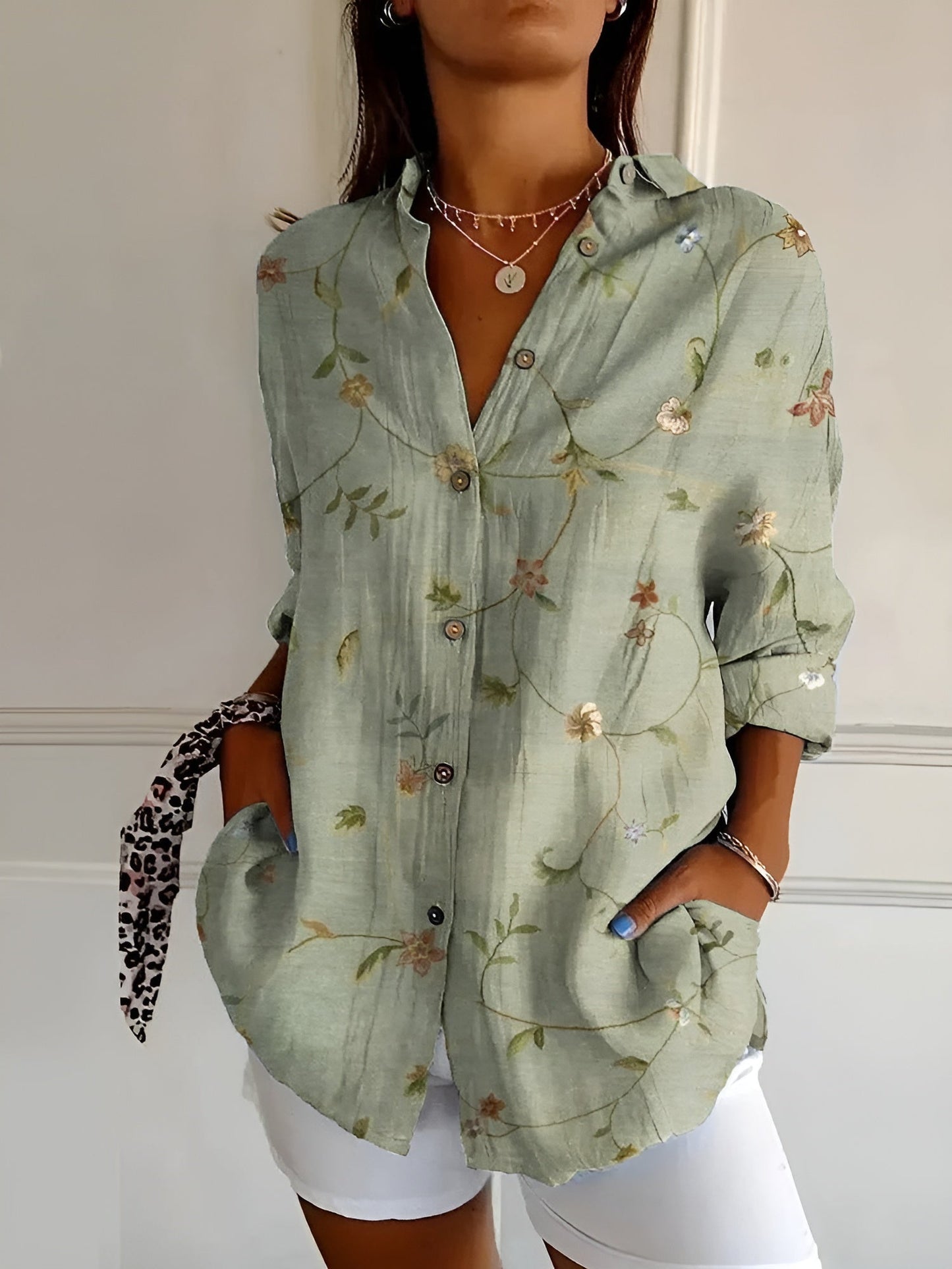 Marleen – Blusa con botones y mangas largas