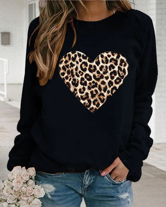 Tatjana – Sudadera de leopardo con diseño de corazón
