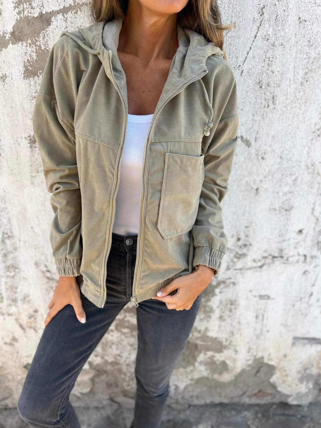 Ariellee – Chaqueta Casual con Capucha y Cierre de Cremallera