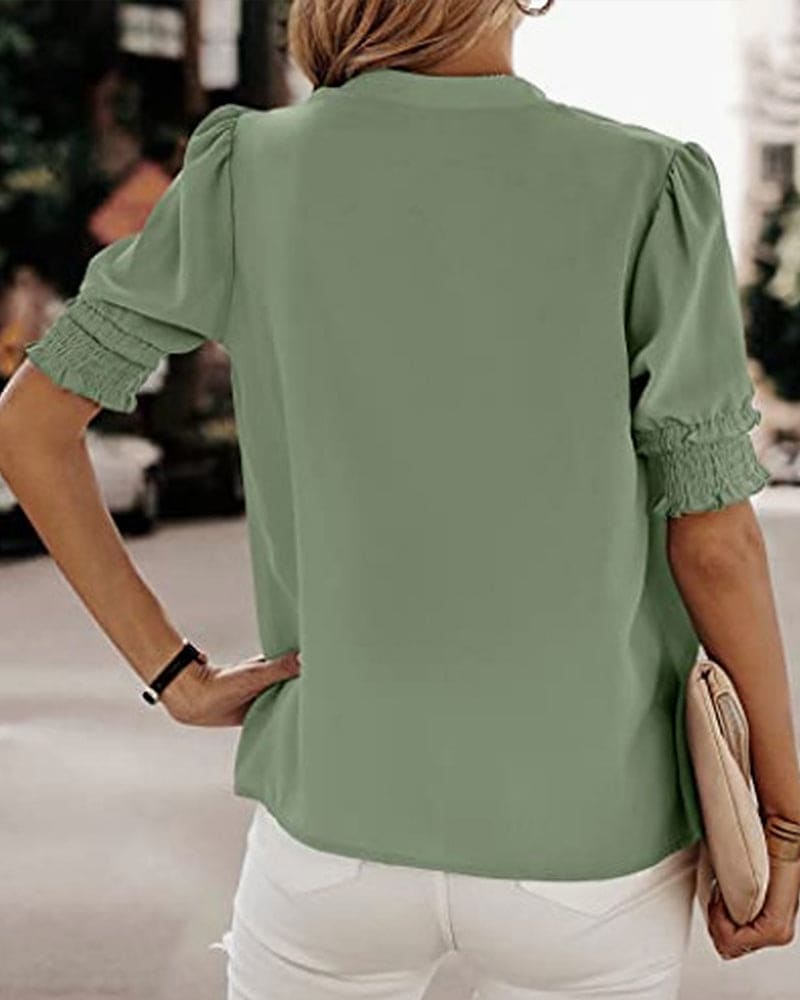 Sophia – Blusa con cuello en V y mangas cortas