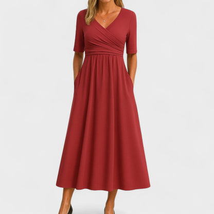 Riley – Vestido Midi Elegante con Cuello en Sobrepuesto