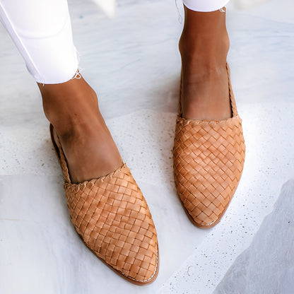 Dolores - Sandalias bajas de cuero trenzado para mujer