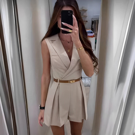 Nina – Traje Corto Cómodo y Moderno para Mujeres