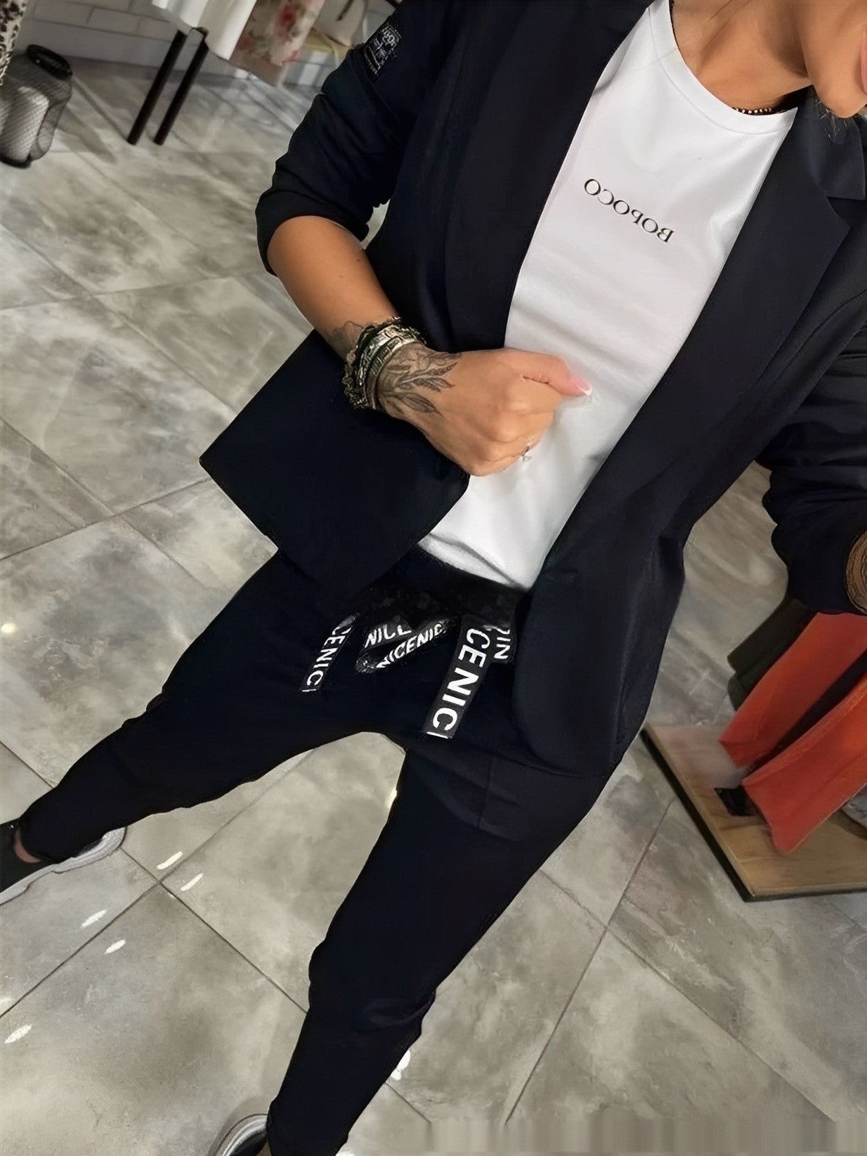 Kassandra - Traje Deportivo Sofisticado para Mujeres