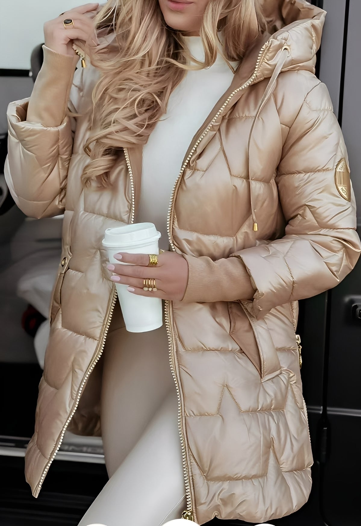 Georgina - Abrigo con capucha elegante de plumas para mujeres