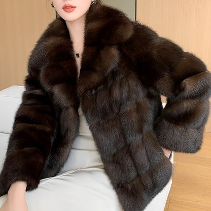 Deena – Elegante Abrigo de Piel