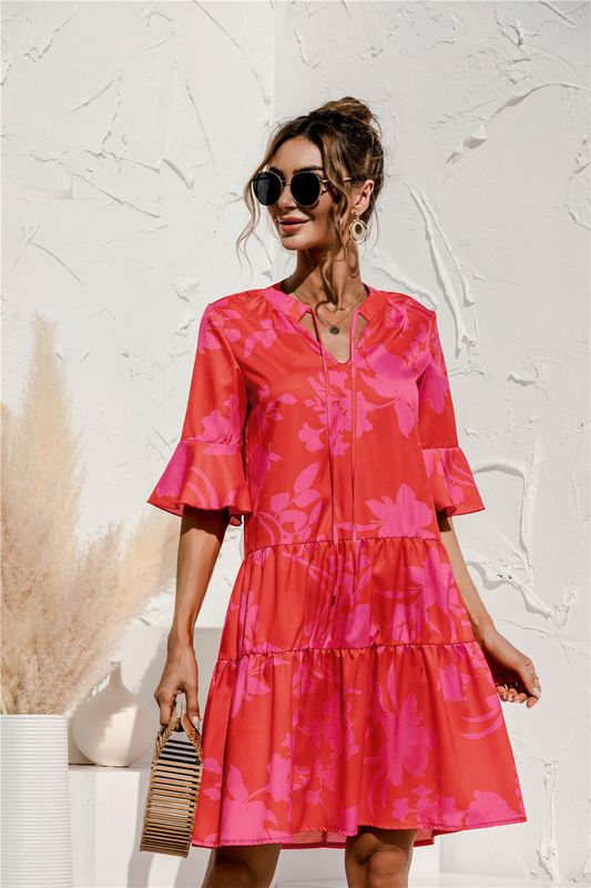 Nila – Mini vestido de verano con corte en la cintura