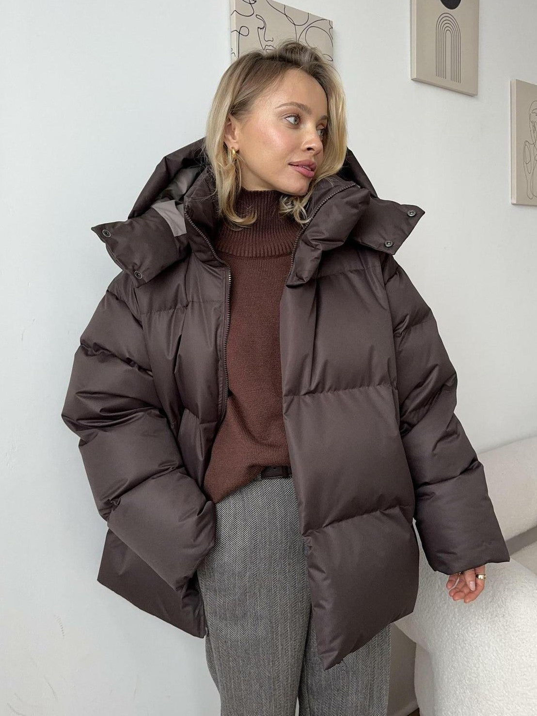 Louisa - Chaqueta corta acolchada con capucha