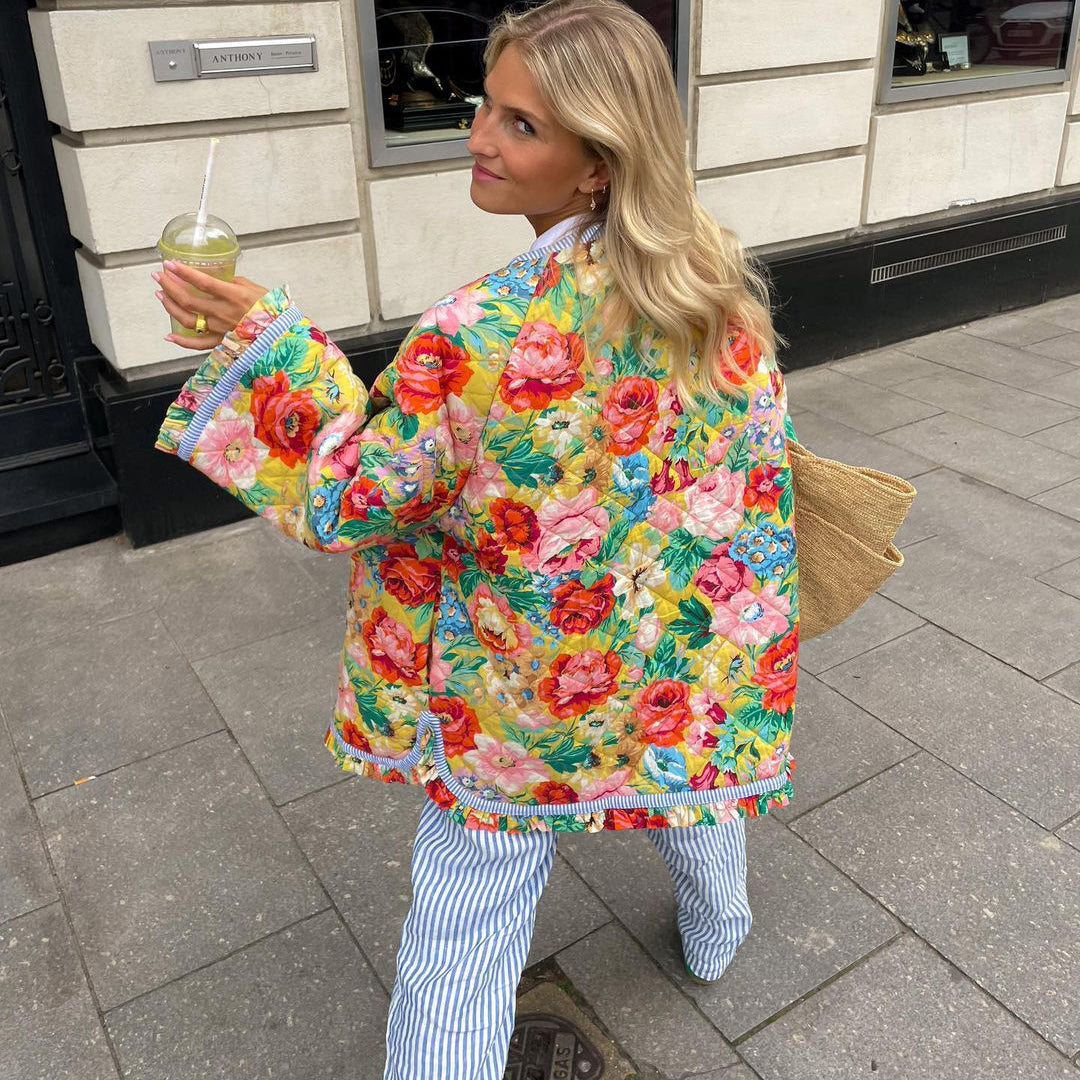 Elena – Chaqueta Acolchada Floral