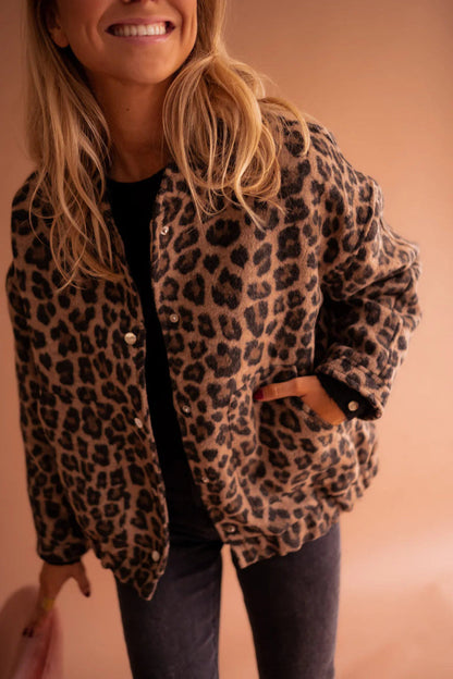 Lea – Chaqueta Bomber de Leopardo