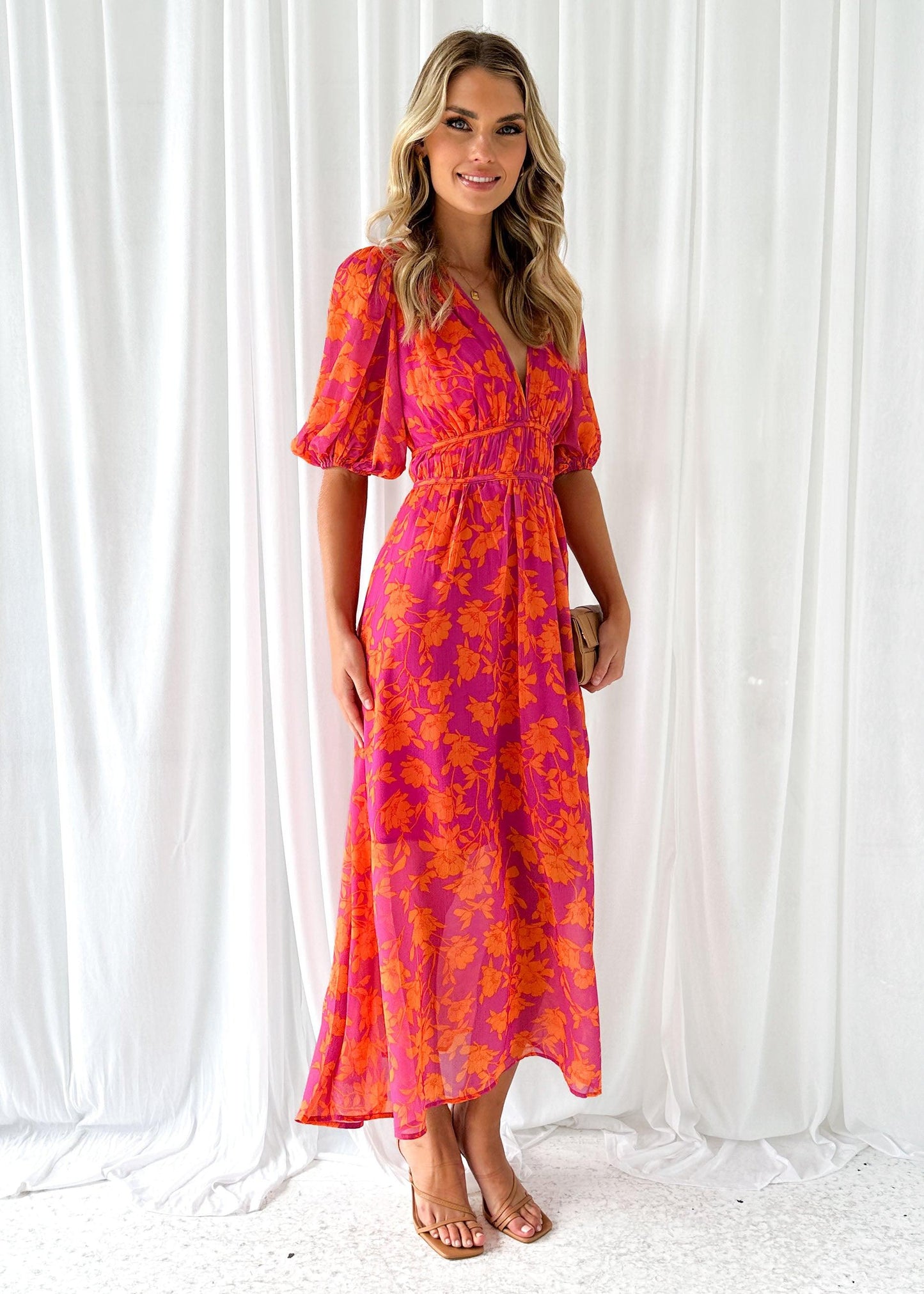 Kathy – Vestido Largo con Escote en V