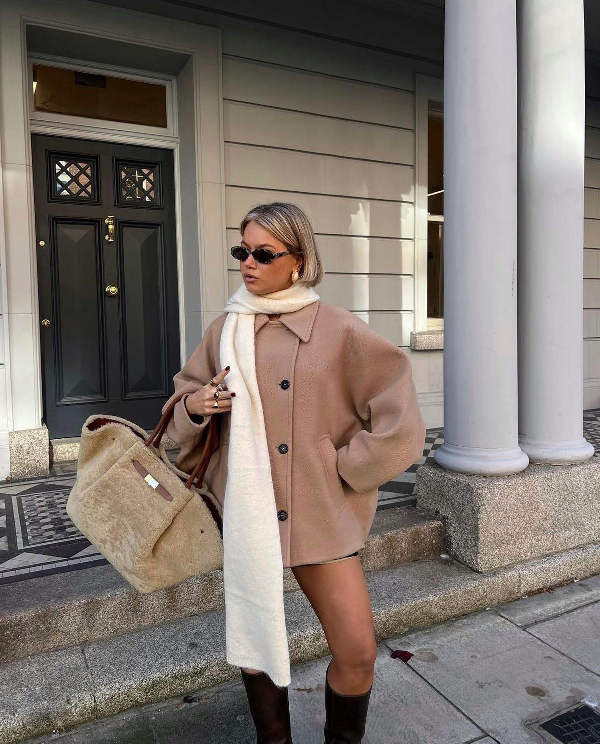 Elena – Abrigo Oversize de Lana Mezclada Doble-Breasted