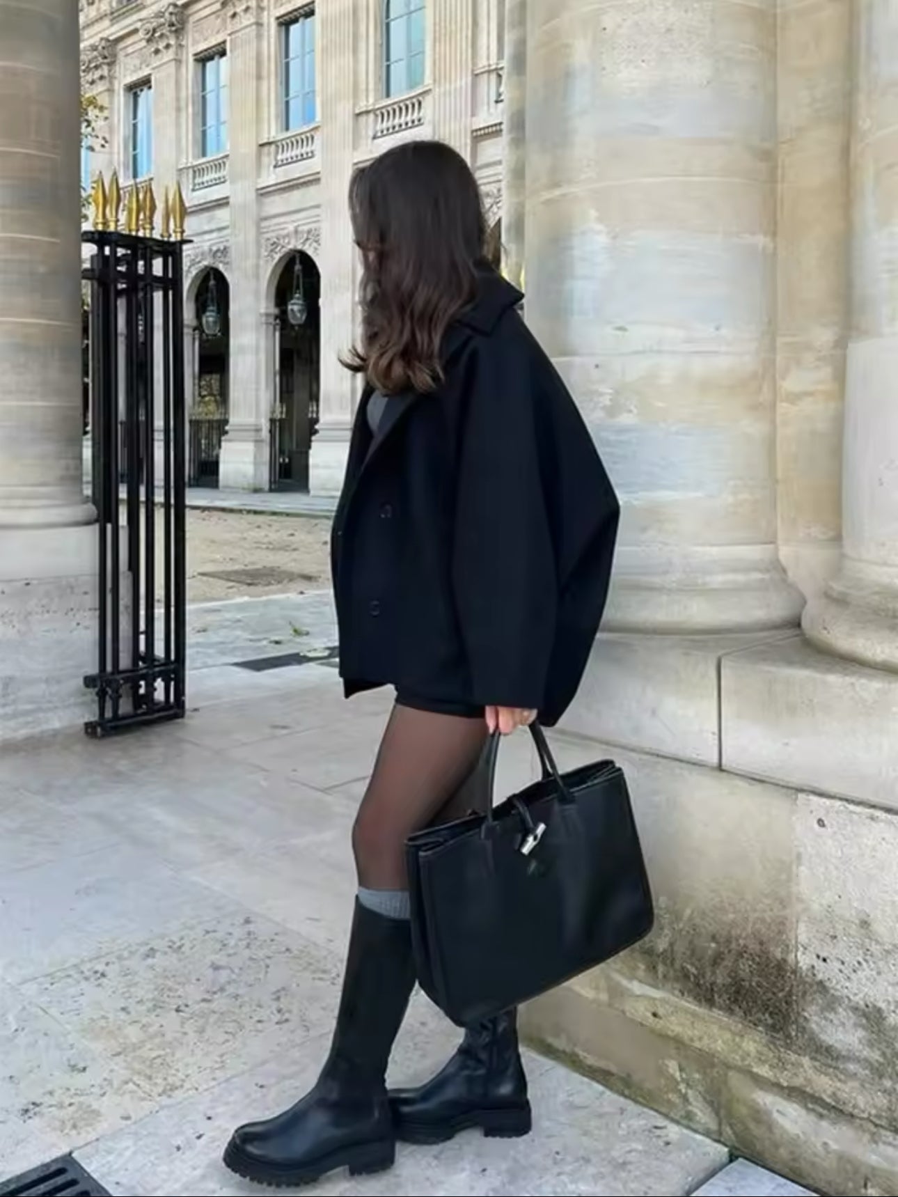 Elena – Abrigo Oversize de Lana Mezclada Doble-Breasted