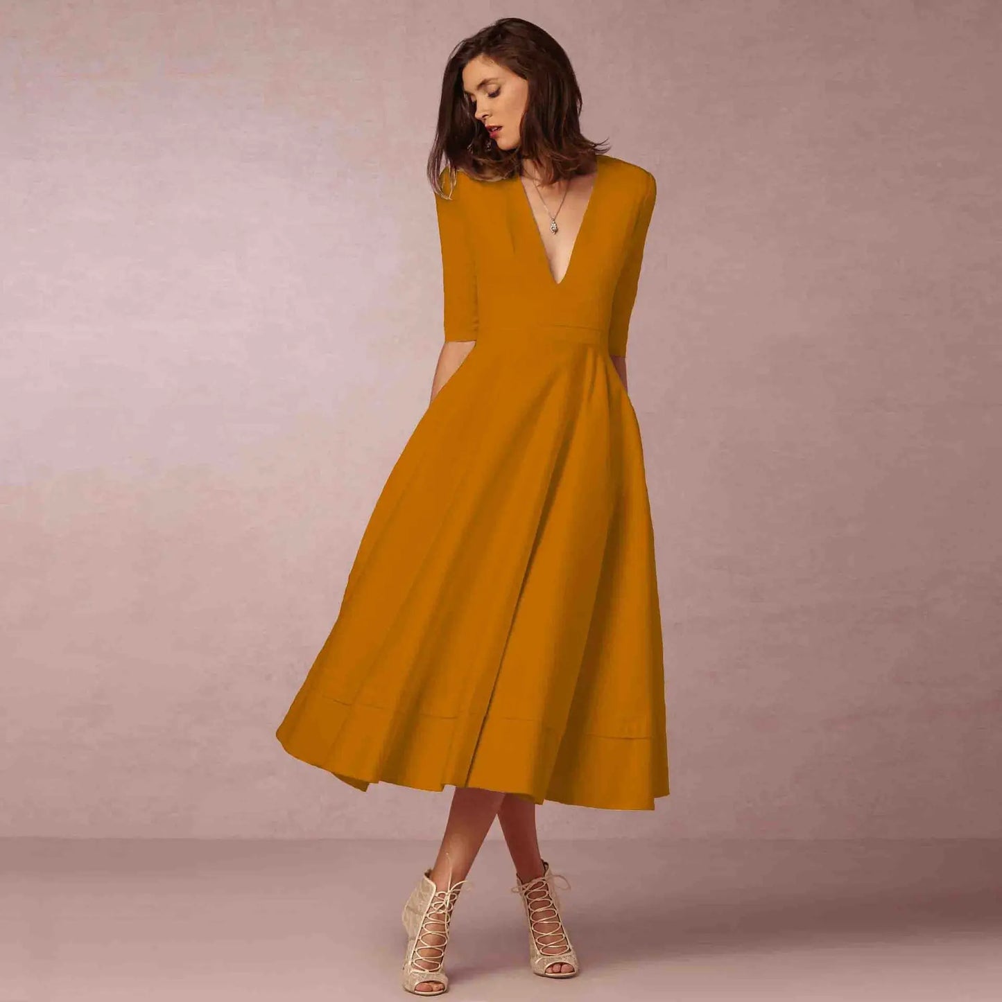Noemi – Elegante Vestido de Noche en Largo Midi