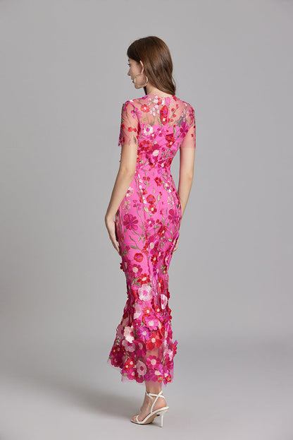 Elina – Vestido Maxi Bordado sin Mangas