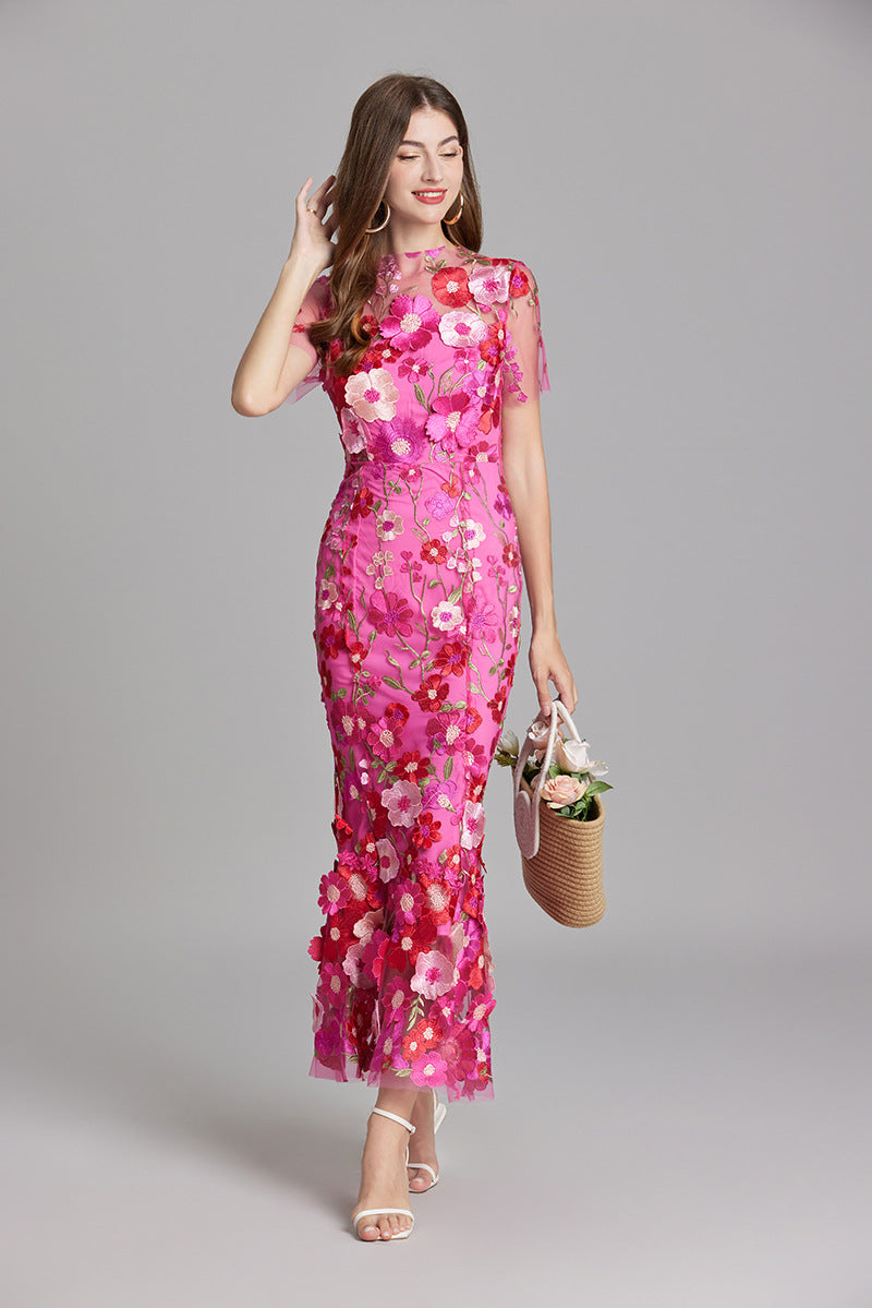 Elina – Vestido Maxi Bordado sin Mangas