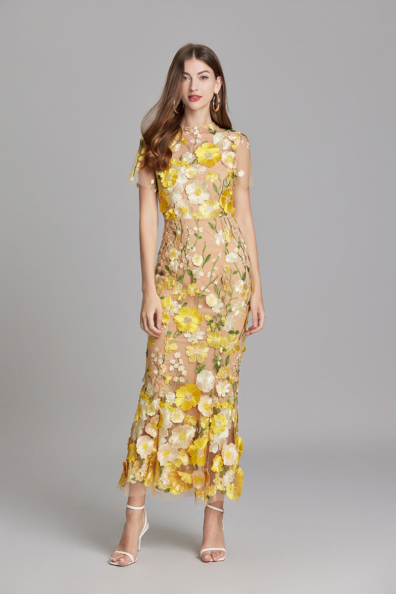 Elina – Vestido Maxi Bordado sin Mangas
