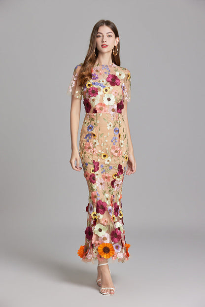 Elina – Vestido Maxi Bordado sin Mangas