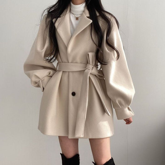 Penelope – Elegante Abrigo Corto