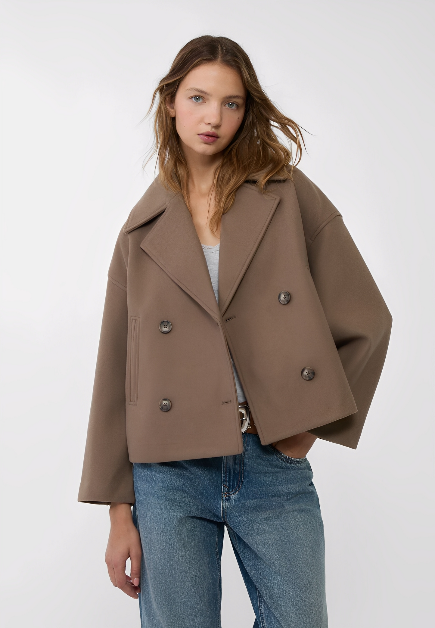 Claire – Elegante Chaqueta Corta con Doble Botonadura