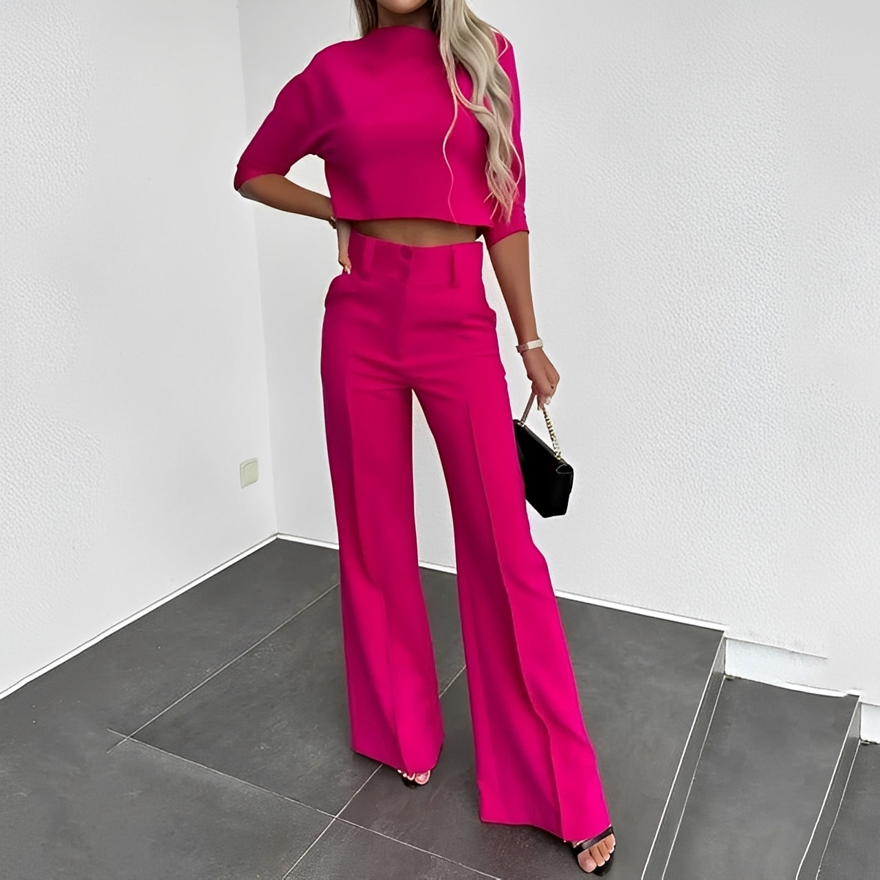 Merida – Conjunto de top corto y pantalones