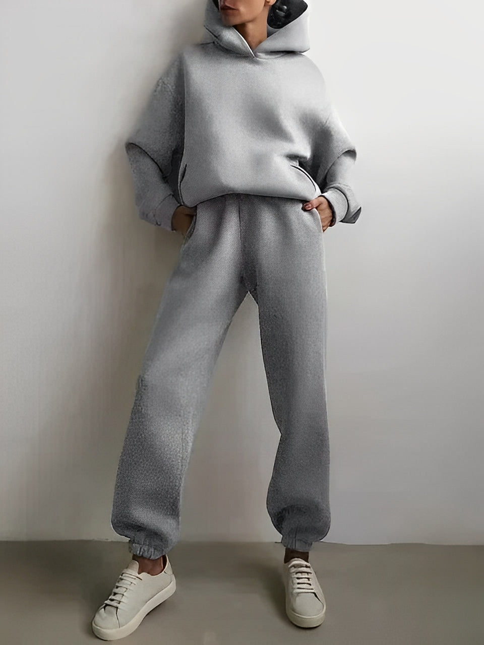 Nora – Mujer Conjunto de Sudadera con Capucha y Pantalones de Chándal