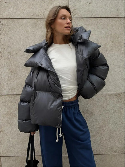 Jana – Chaqueta corta acolchada con capucha