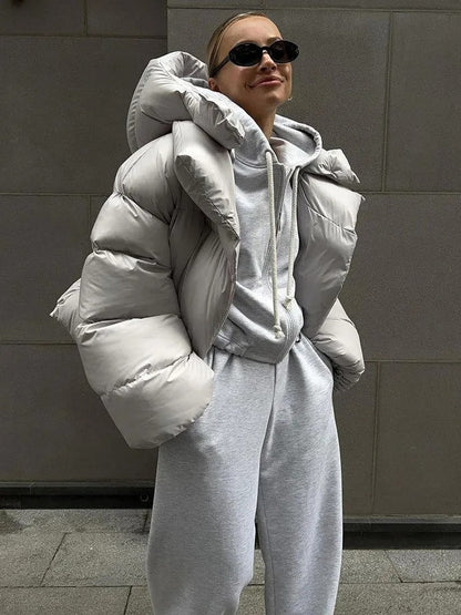 Jana – Chaqueta corta acolchada con capucha
